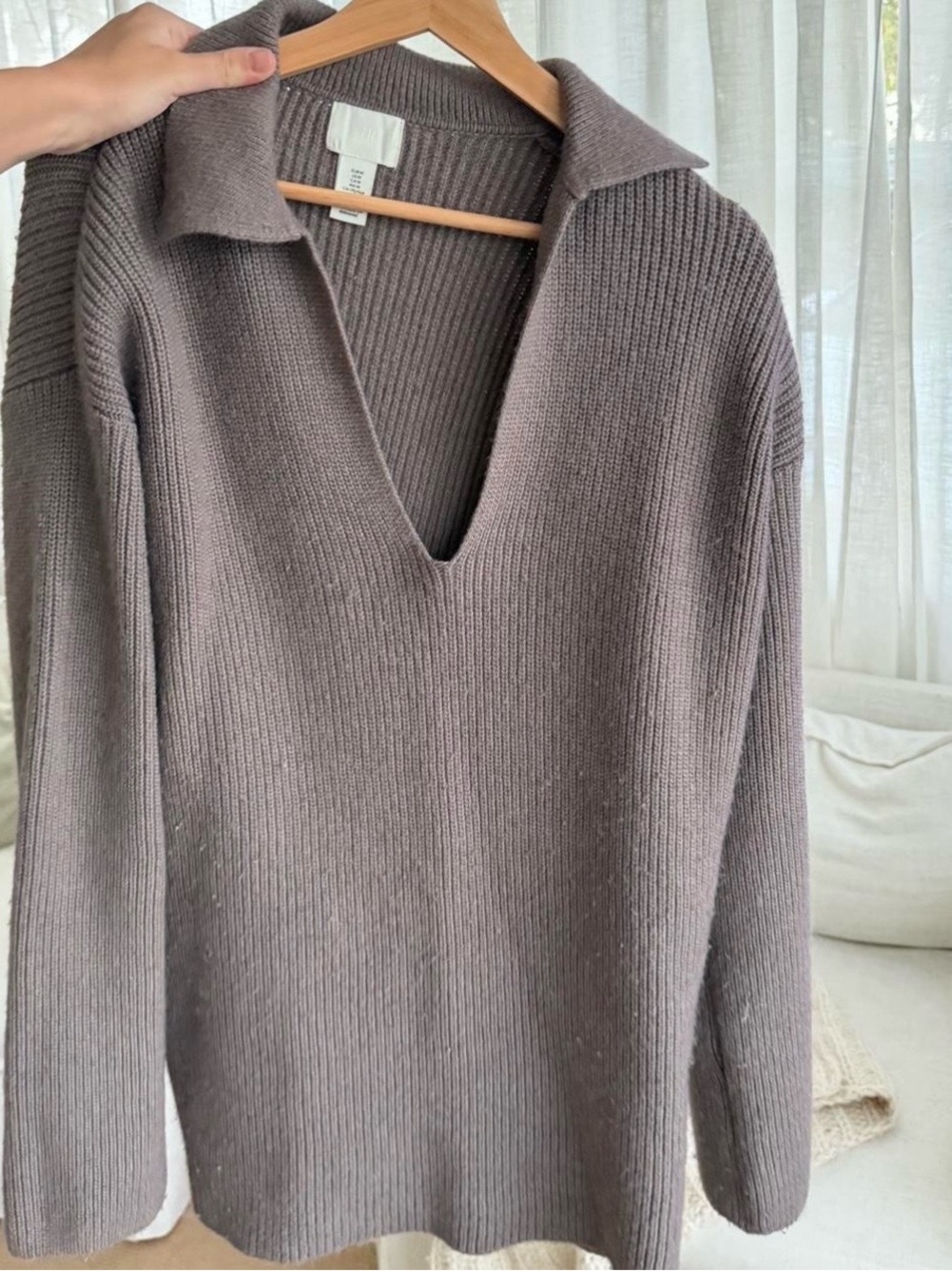 H&M Ribbed Collared V-Neck Sweater - Taupe Gray